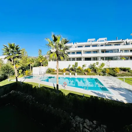 Penthouse Moderne Vue Ideal Pour Sejour En Famille Olas شقة إِستيبونا