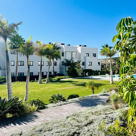 Penthouse Moderne Vue Ideal Pour Sejour En Famille Olas شقة إِستيبونا