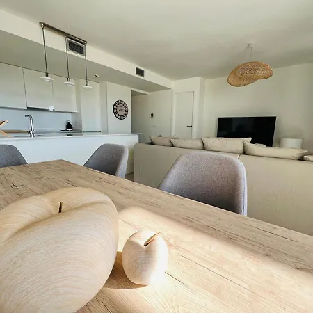 Penthouse Moderne Vue Ideal Pour Sejour En Famille Olas شقة إِستيبونا